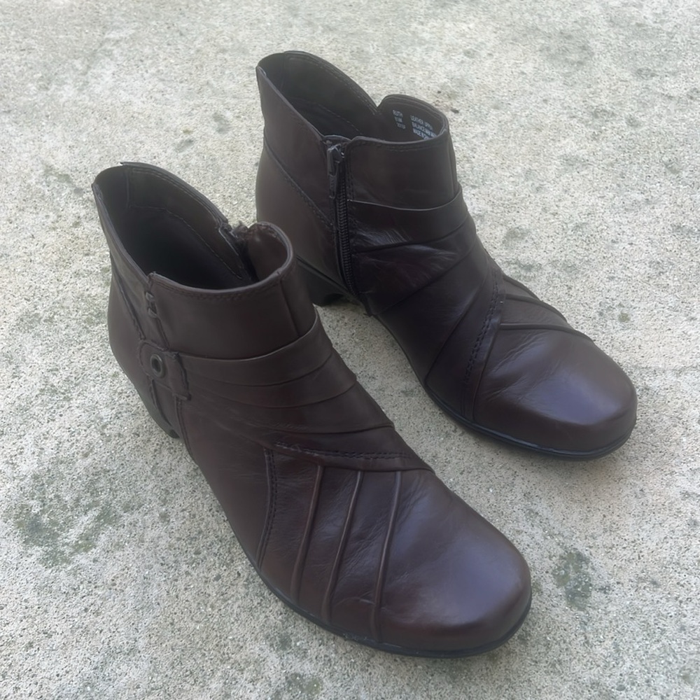 Earth Origins Women's Brown Upper Leather Ankle Heel Bootie Size 8.5